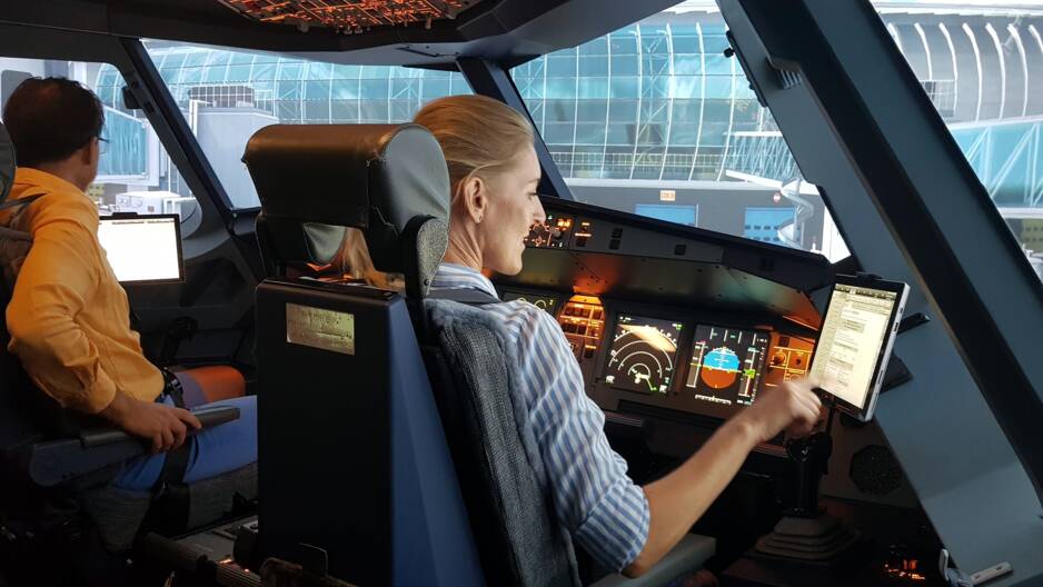 Airbus A320 full motion simulator
